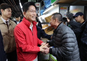 경찰, ‘국민의힘 대선후보’ 김문수 전담 경호중…한덕수 경호는 종료