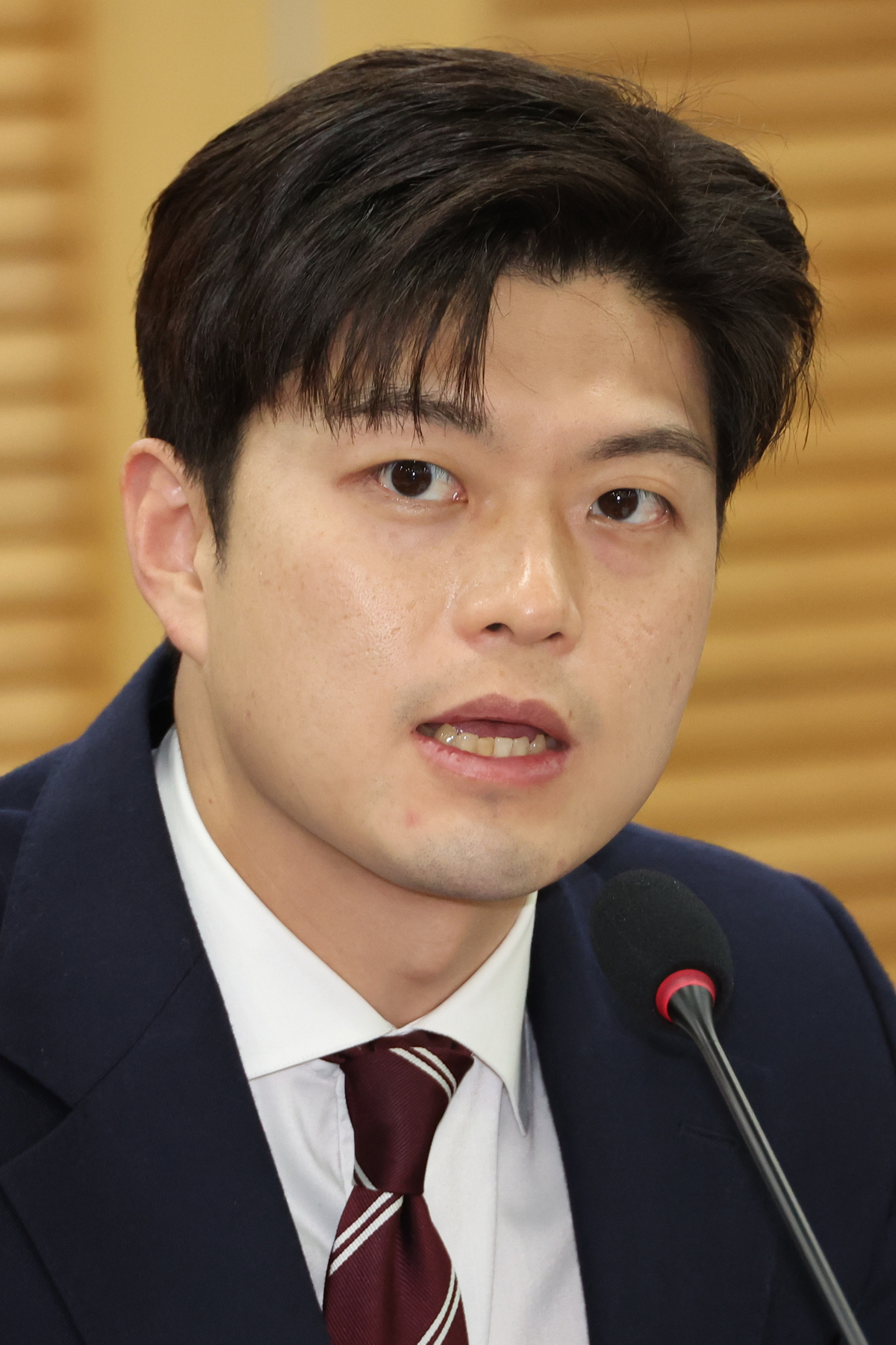 “서른 다섯 비대위원장, 과거사 정리하라고 세운 것 아니다”