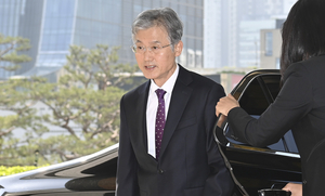위험한 ‘大法 흔들기’… 대선 변수 부상