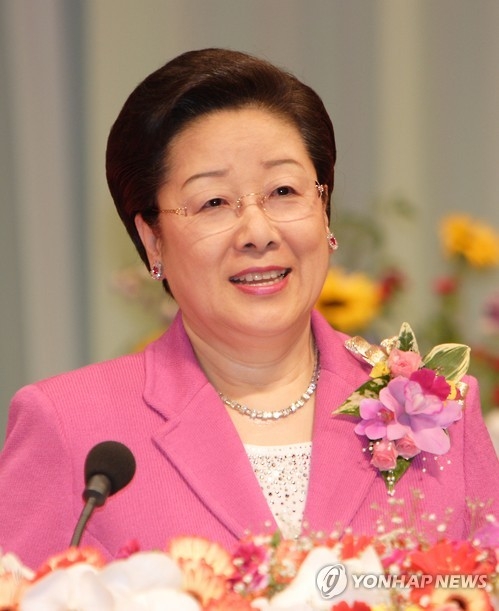 검찰, ‘김여사 선물’ 관련 한학자 통일교 총재 출국금지