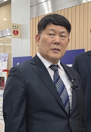 6년 끈 김정규 타이어뱅크 회장 탈세 혐의 2심 재판… 검찰 징역 7년 구형