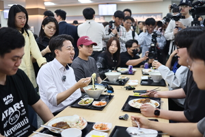 이준석, 단일화 선긋지만… 이재명 비판엔 ‘김문수와 연대’