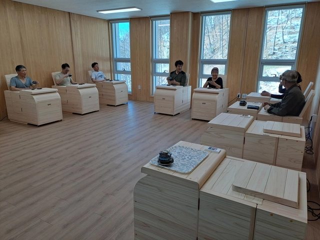 경북 봉화군 봉성면 문수산산림복지단지 내 반신육체험장. 봉화군청 제공