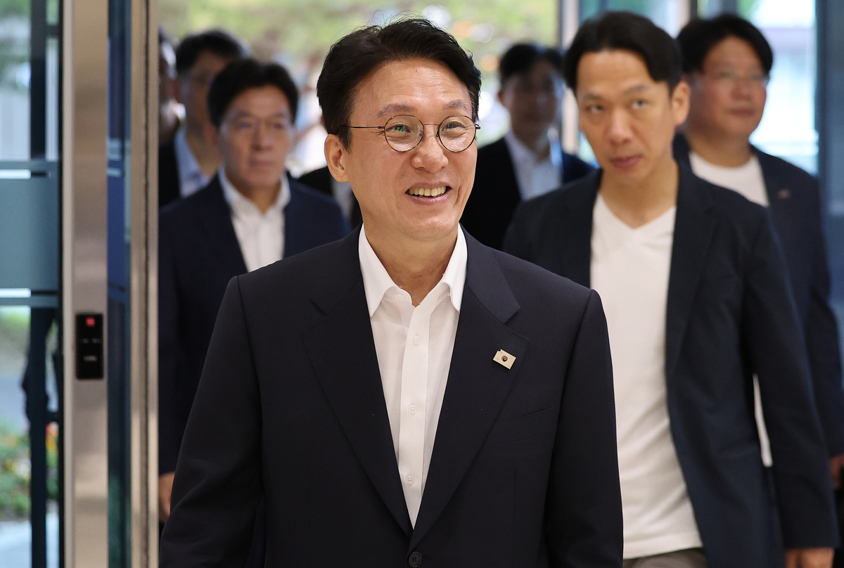 경찰, 김민석 피고발 사건 서울청 배당…李대통령 외환죄 피고발은 “법리검토 중”