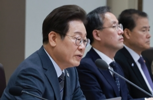 방송개혁안 가져오라는 이재명… 이진숙 임기보장 요청엔 즉답 피해