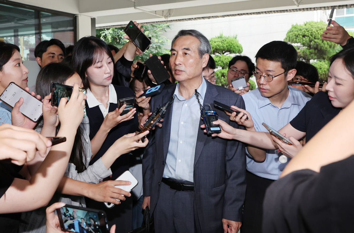 인력 없는데 무리하게 동시 출발… 3대 특검, 시작부터 ‘삐걱’