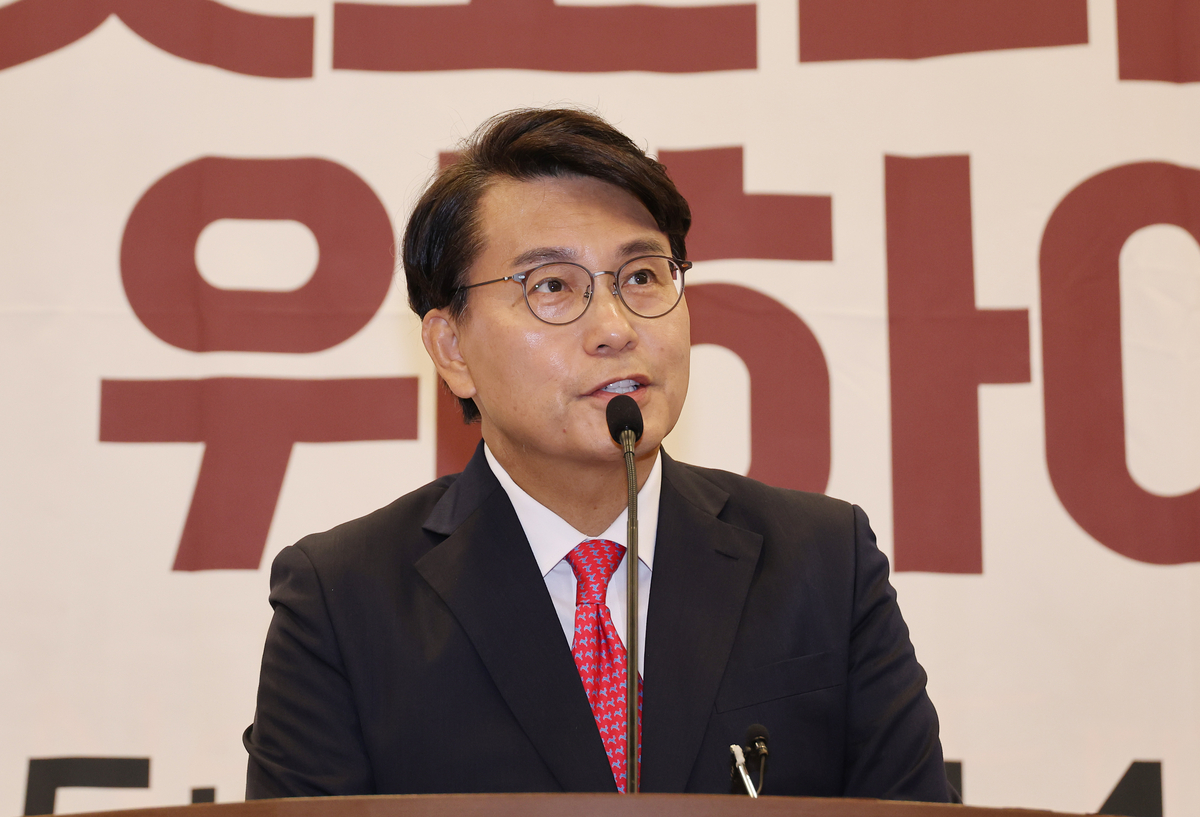 “윤상현이한테 한 번 더 얘기할게” 대화 공개 후 휴대전화 바꾼 윤상현