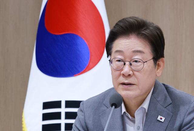 이재명 대통령, 금융위원장 칭찬! '선제적 규제' 효과에 감탄