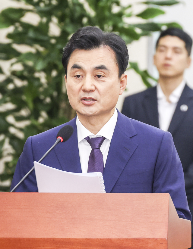 안규백 국방부 장관 후보자가 15일 서울 여의도 국회에서 열린 국방위원회의 인사청문회에서 모두발언을 하고 있다. 뉴시스 제공