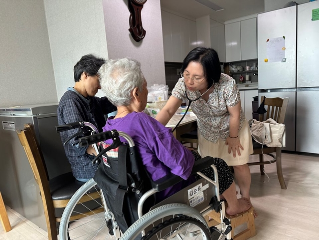 중랑구, 폭염 대비 건강취약계층 집중 지원! 방문 건강관리 서비스 강화