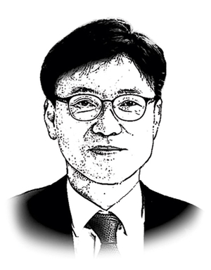 與 당권 주자들의 위험한 ‘위헌 법안’[김세동의 시론]