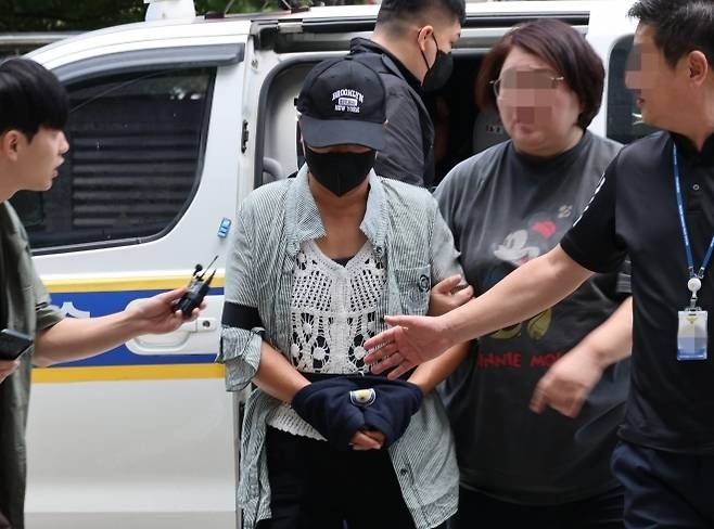 강화도 카페 남편 성기 절단 50대 아내·30대 사위 구속