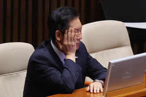 “소인배” “막말 대마왕” 정청래에게 쏟아진 국힘의 비판
