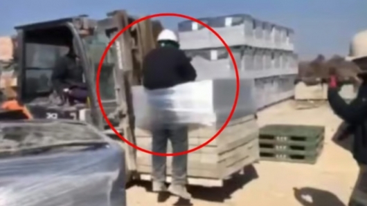 지난 2월 전남 나주의 한 벽돌공장에서 발생한 이주노동자 집단 괴롭힘 영상. 전남이주노동자인권네트워크 제공
