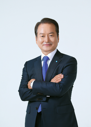 합병 뒤 탕평인사 ‘통합’, 신사업 발굴 ‘혁신’… 보험 M&A의 달인[Leadership]