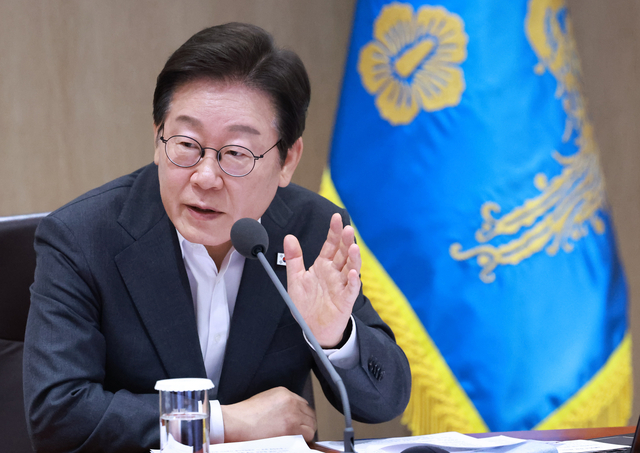 이재명 대통령이 서울 용산 대통령실 청사에서 열린 국무회의에서 발언하고 있다. 연합뉴스
