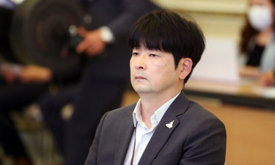 탁현민 “국힘 광복절 행사 불참 설득해 참석시켜야…싸이 전야제 노개런티 출연”