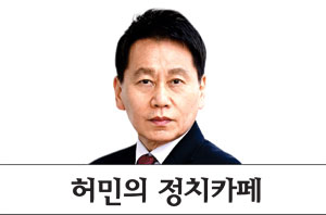 李 ‘국민임명식’은 실패한 극장정치… 반쪽짜리 정치 이벤트로 전락[허민의 정치카페]
