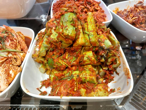 여름이 제철인 오이소박이.