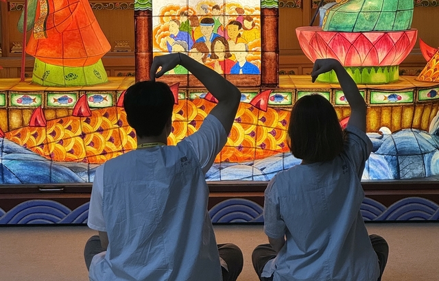 지난 7월 경기 남양주시 봉선사에서 열린 나는 절로 남녀 참가자의 모습. 대한불교조계종 사회복지재단 제공