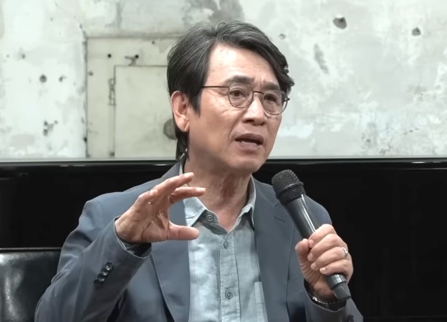 유튜브 딴지방송국 ‘김어준의 다스뵈이다’에 출연한 유시민 작가. 유튜브 캡처