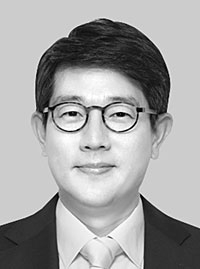 나태준 연세대 행정학과 교수