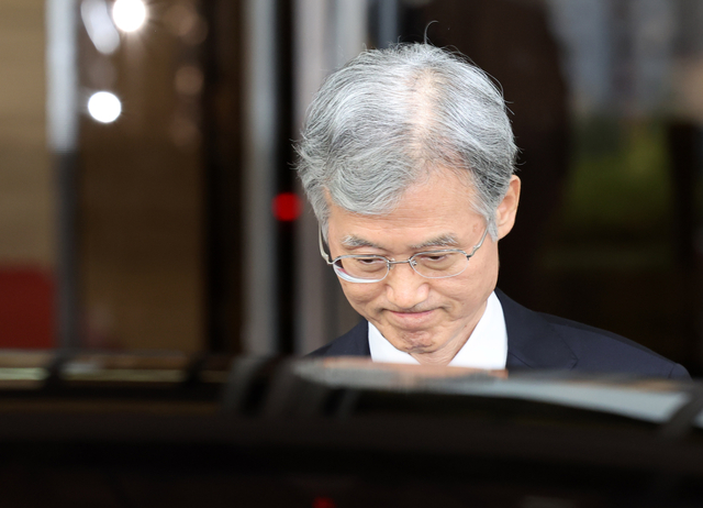 퇴근하는 조희대 대법원장. 뉴시스