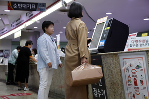 “재가동” 85개중 28개는 ‘제한적 서비스’… 복구 ‘산넘어 산’