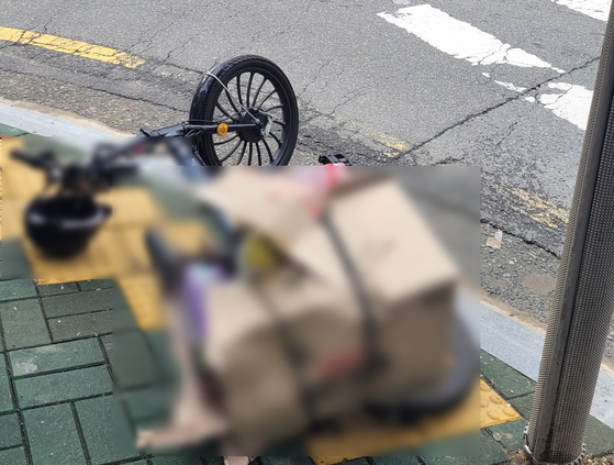 4일 오전 부산 북구 만덕동 교통사고 현장. 부산북부경찰서