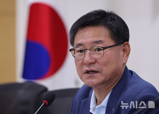 이헌승 국민의힘 의원이 지난 7월 17일 오전 서울 여의도 국회 의원회관에서 열린 아프리카포럼 제97차 정기 세미나에서 발언하고 있다.  뉴시스 제공