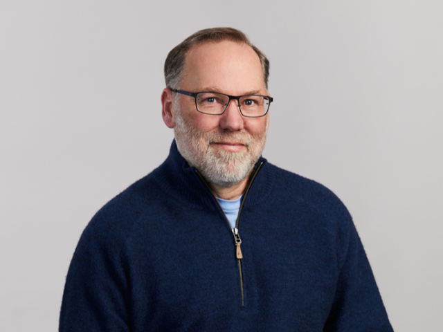 2025년 노벨 생리의학상을 받은 프레드 램즈델. AP 뉴시스