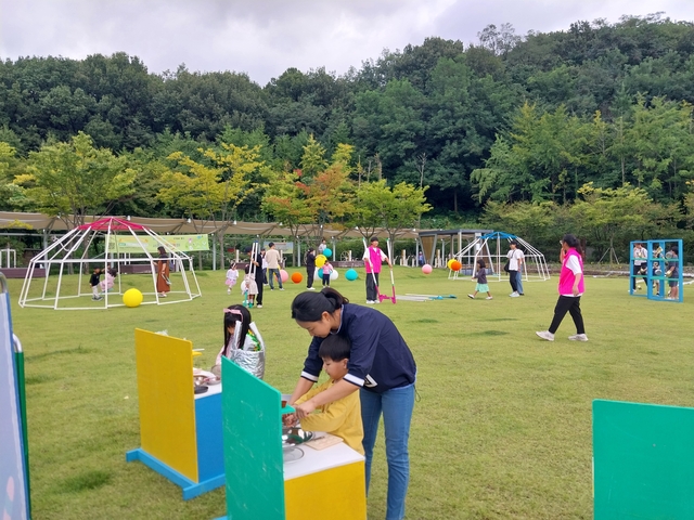 금천녹색광장에서 운영되는 여기저기 서울형 키즈카페. 금천구청 제공