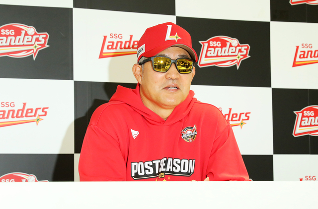 SSG의 이숭용 감독.  SSG 제공