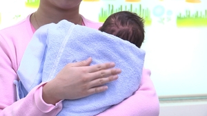 병원비 28만원 주고 신생아 매수 30대 女 ‘징역형’…5세까지 출생신고도 안 하고 학대
