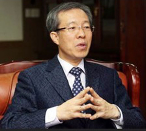 “권력이 인간을 오만하게 만들 때 시는 한계 일깨워”