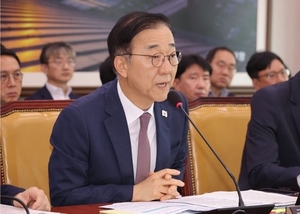 국토장관 “중국인 국내 주택 매입 공정하지 않다”
