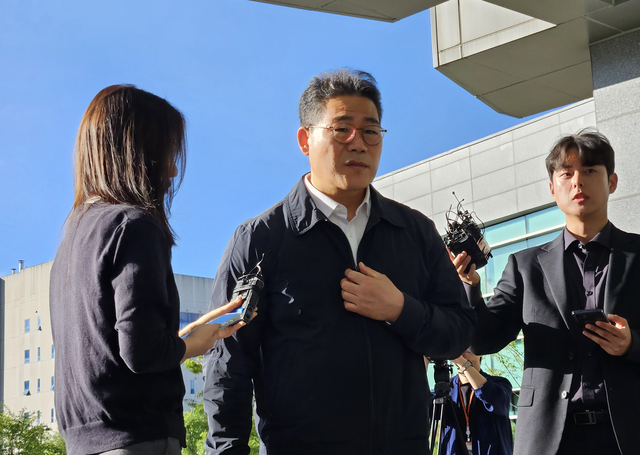 소감 밝히는 백해룡