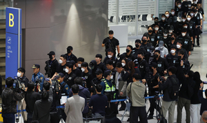 [속보]국민의힘, 캄보디아 구금 한인 송환 관련 “피해자 아닌 ‘피의자’부터 데려오냐”
