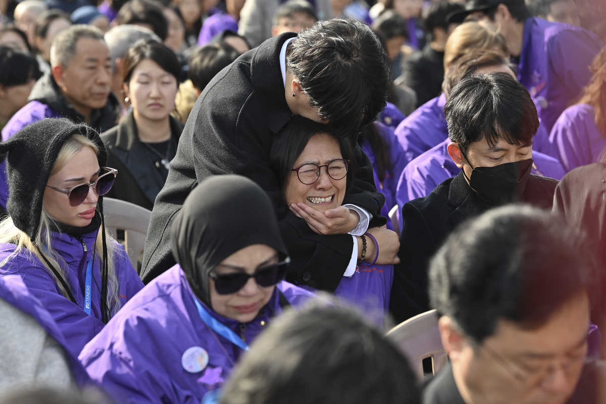 “1분이라도 기억을”… 10시29분 이태원 추모사이렌