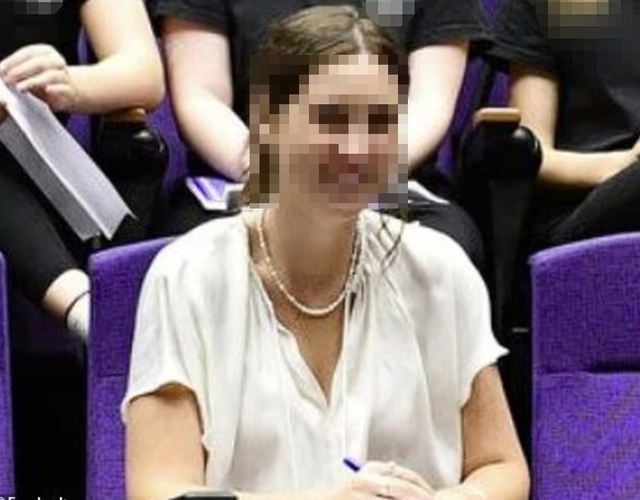 호주 퀸즐랜드주 사립학교 세인트오거스틴 칼리지 교사 엘라클레멘츠