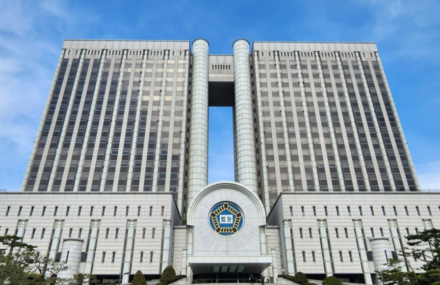 [속보]‘성폭행 무죄 억울해…’ 서초동 법원 화장실서 여성 자살 기도