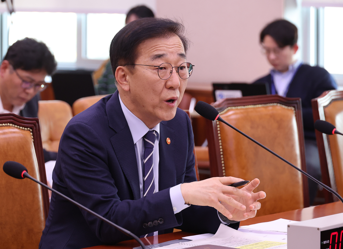 김윤덕 국토부 장관, 10·15 대책 ‘통계 고의 누락 의혹’ 경찰 고발돼