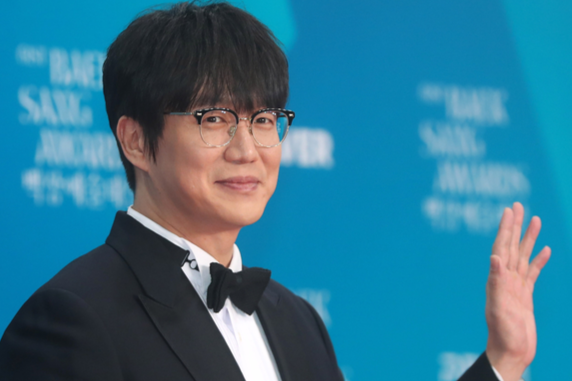 ‘성시경 배신’ 전 매니저 결국 경찰 고발 당했다…공연 티켓 등 횡령 혐의