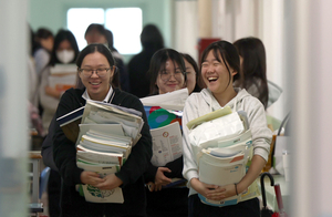 고3들 “참고서 안녕”