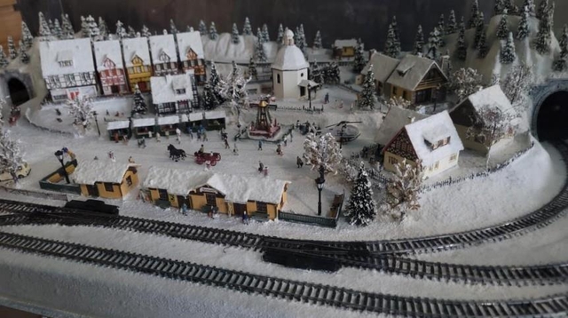 코레일유통이 오는 14일 서울역에 전시할 예정인 미니어처 모습(오스트리아 크리스마스마켓). 코레일유통 제공