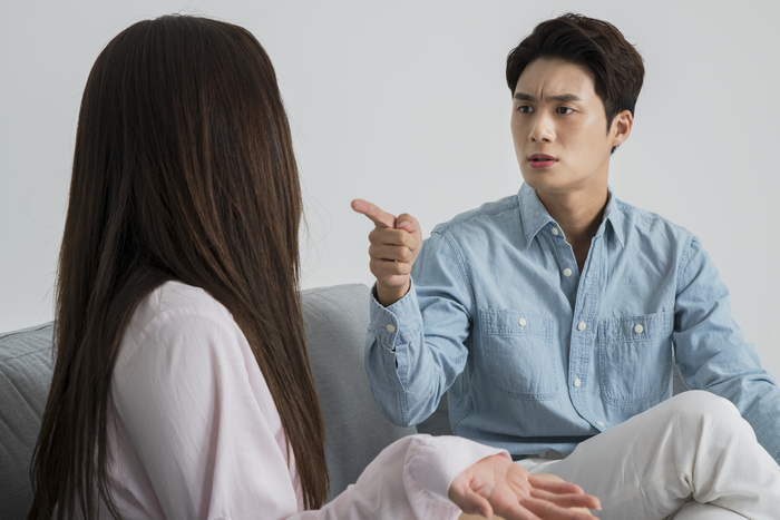 여러 명과 외도한 아내…“모든 상대에 위자료 받을 수 있나?”