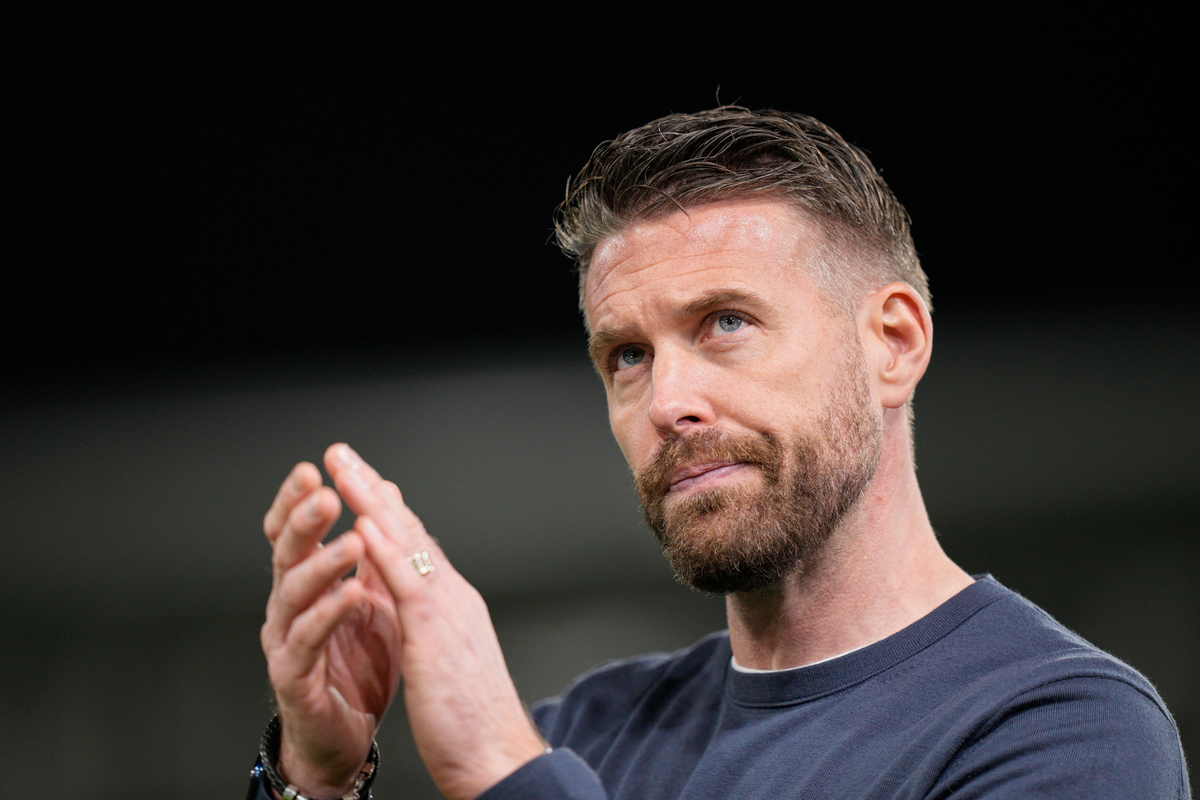 황희찬의 울버햄프턴, 신임 사령탑에 에드워즈 선임