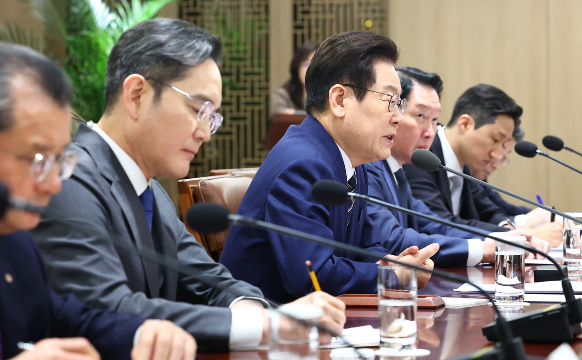 [속보]李대통령 “기업 활동 장애 최소화 총력…친·반기업 무슨 의미 있겠나”