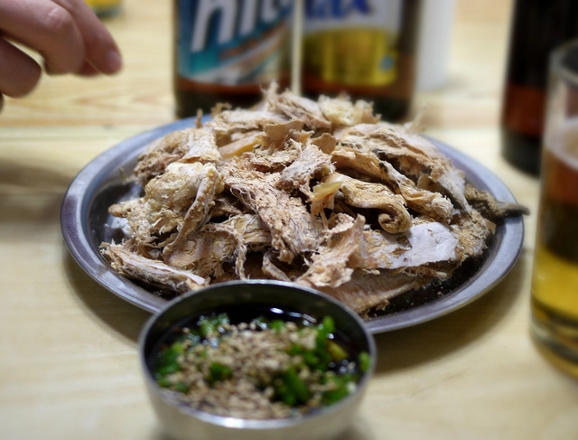 ‘전일갑오’의 황태구이 안주.