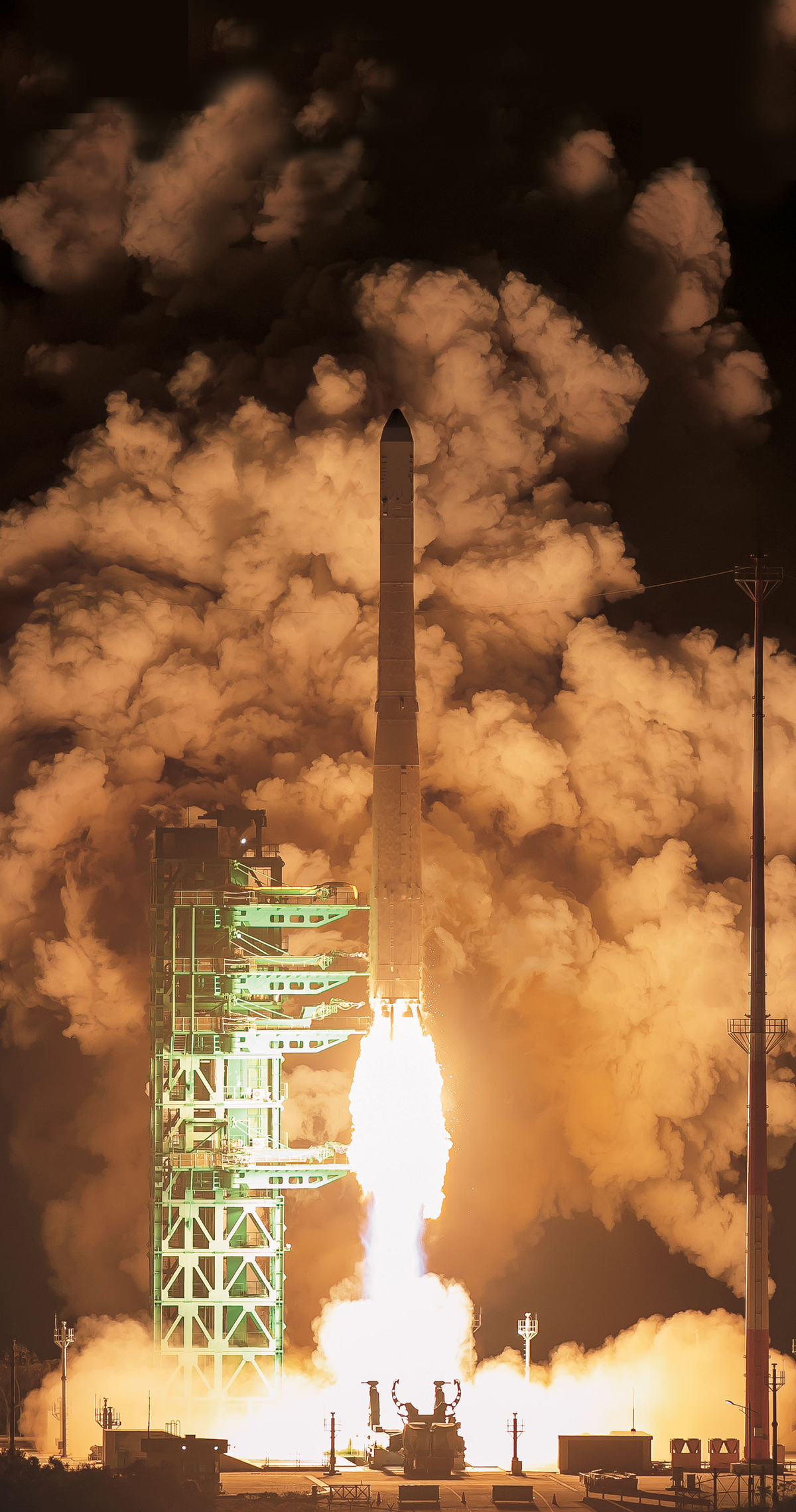 누리호 4차 발사 성공… 우주산업 ‘새 장’ 열었다